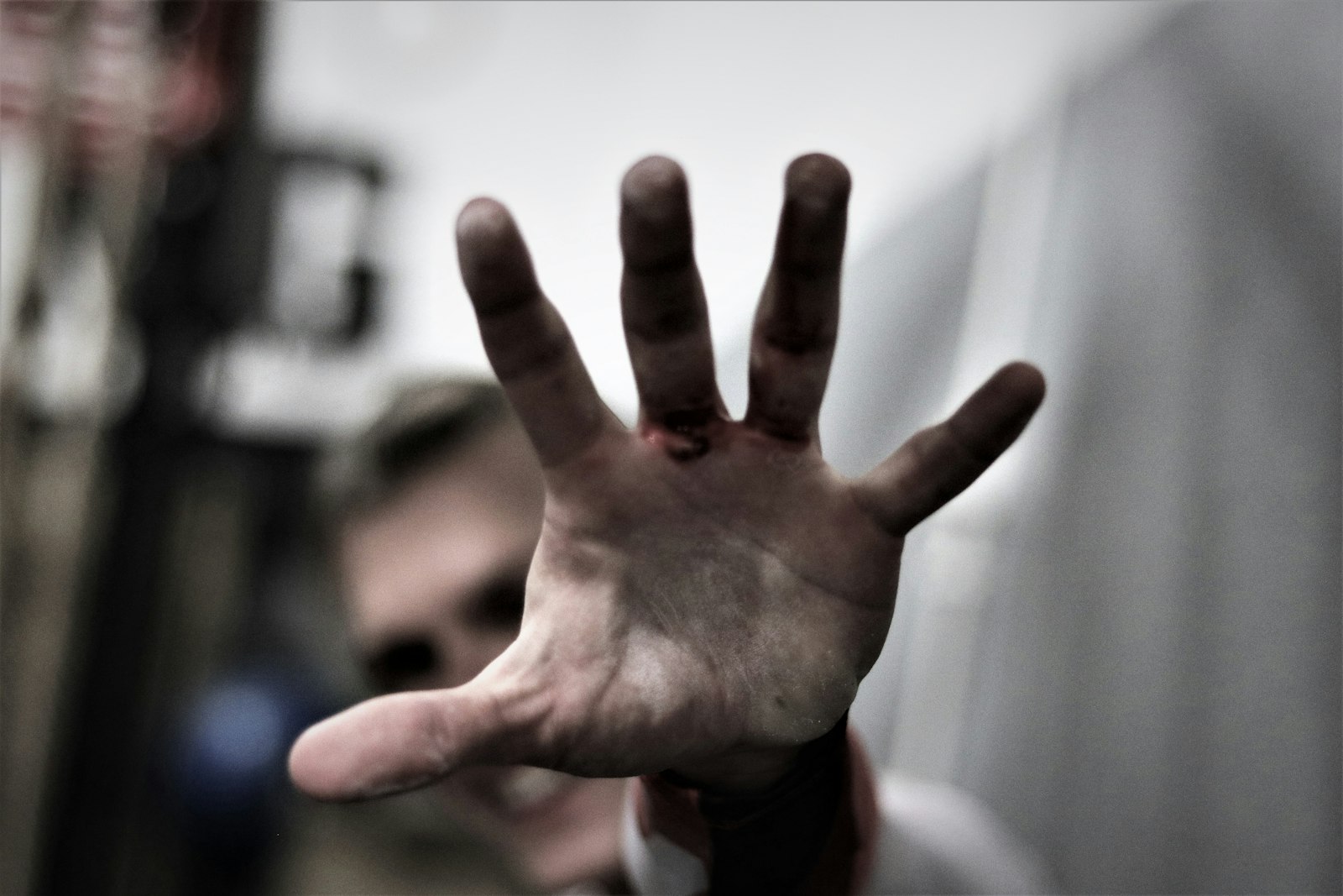 Быстрые тушеные куриные бедра: ужин за 30 минут