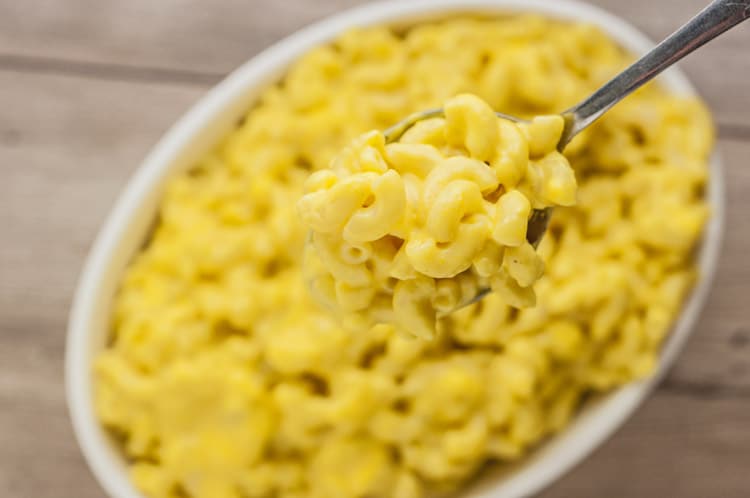 Try this quick and easy Instant pot mac and cheese!