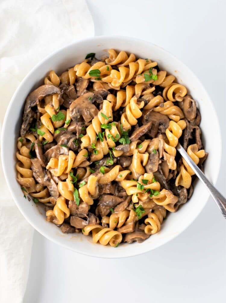 Satisfy your cravings for comfort food in a healthy way with this creamy recipe.