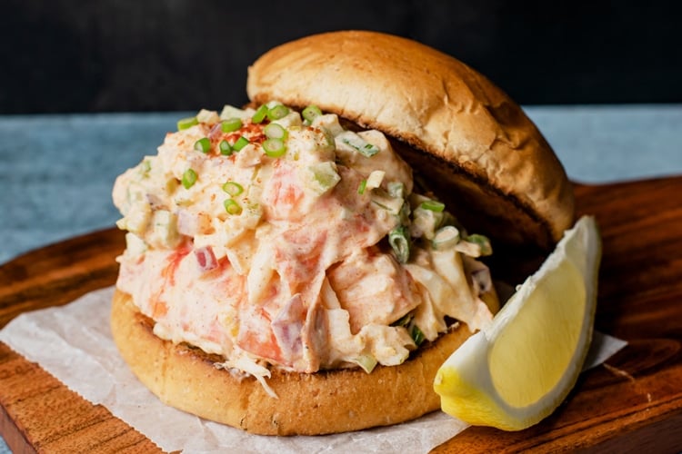 Skinny East Coast Lobster Roll