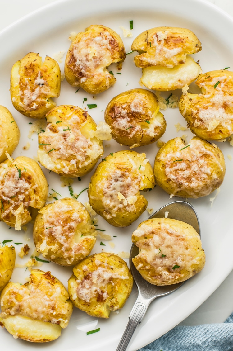 Простой рецепт картофеля с пармезаном за 30 минут - фото 4