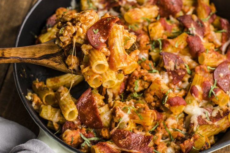 One-Pot Pizza Pasta