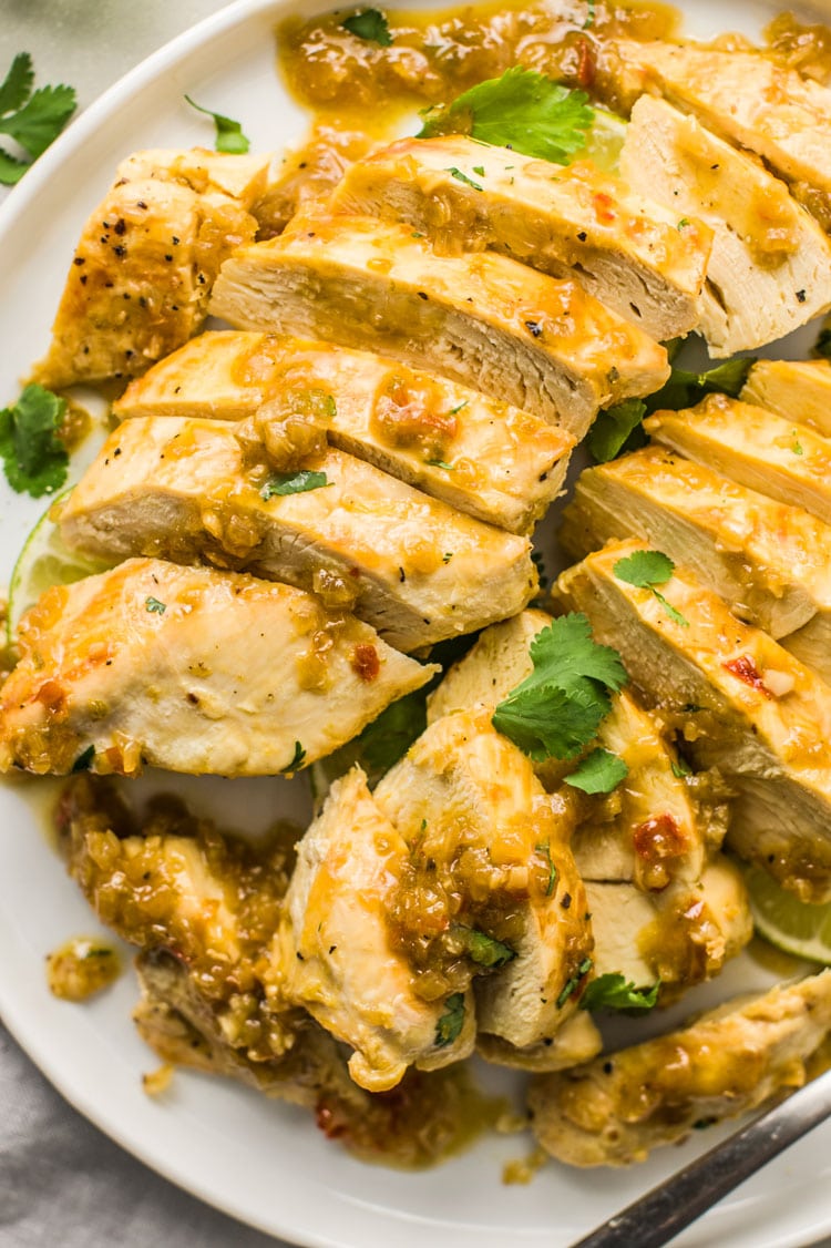 Простой рецепт курицы с лаймом и кинзой на сковороде - фото 2