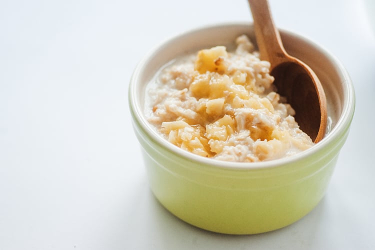 Our banana smash oatmeal is loaded with delicious flavors and made with healthy ingredients to give you energy all day long. 