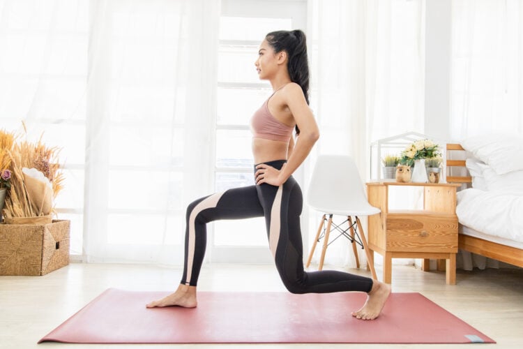 walking lunges legs and glutes workout