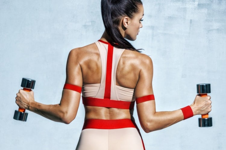 3 упражнения для сильных и рельефных плеч